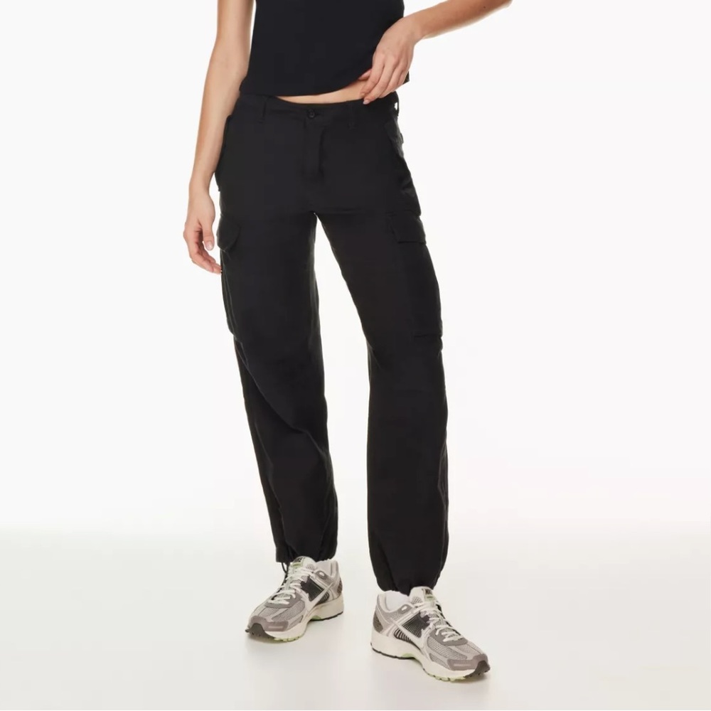 Black TNA Supply Cargo pants - never worn